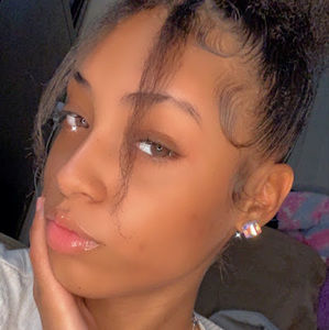 Meet your Posher, Ajonia